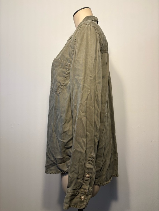 Lucky Brand Olive Button-Down Shirt - Picture 8 of 10
